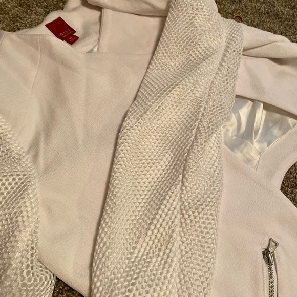 TRENDY cropped blazer/jacket - Picture 3 of 5